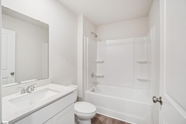 527 Tomlin Trail, Spartanburg, SC 29301