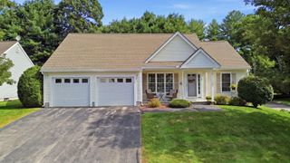 1 Fernwood Drive # 1, Litchfield, NH 03052