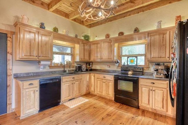 2567 Todd Shook Road, Young Harris, GA 30582