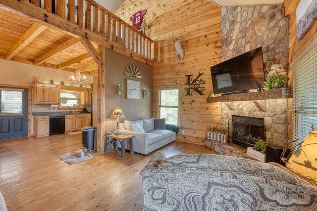 2567 Todd Shook Road, Young Harris, GA 30582