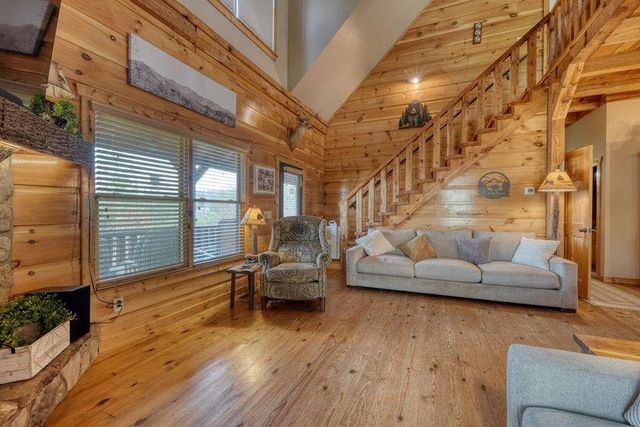 2567 Todd Shook Road, Young Harris, GA 30582