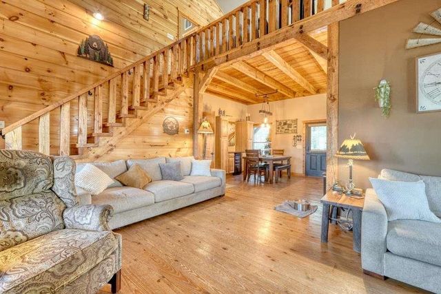 2567 Todd Shook Road, Young Harris, GA 30582