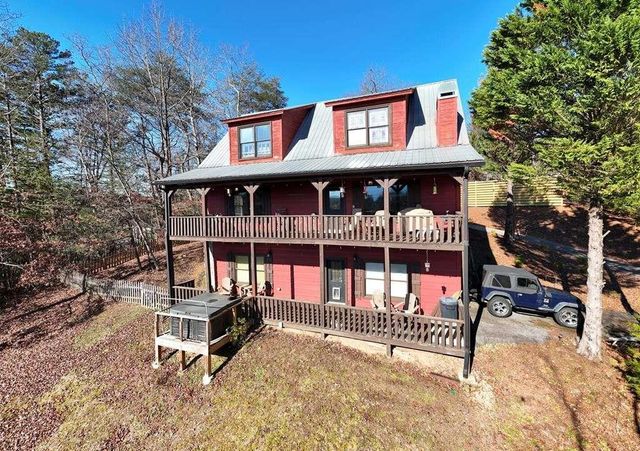 2567 Todd Shook Road, Young Harris, GA 30582