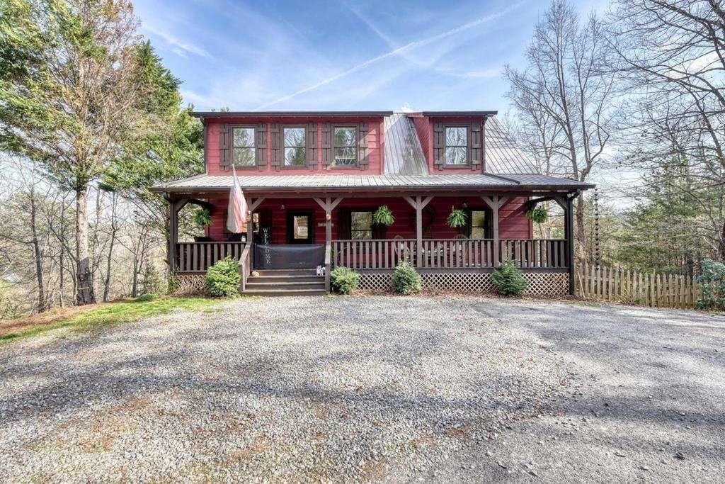 2567 Todd Shook Road, Young Harris, GA 30582