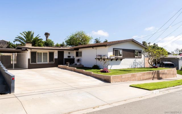 4549 Lyric Lane, San Diego, CA 92117