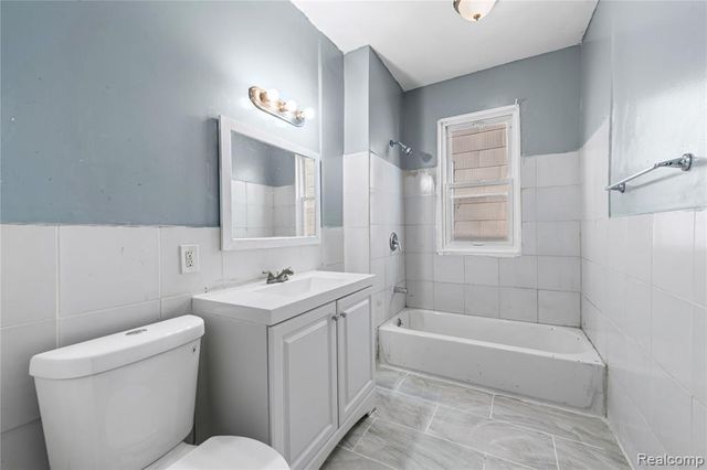 2657 Botsford Street, Hamtramck, MI 48212