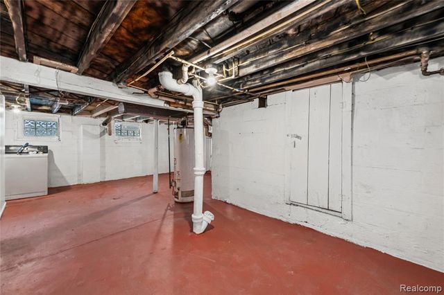 2657 Botsford Street, Hamtramck, MI 48212