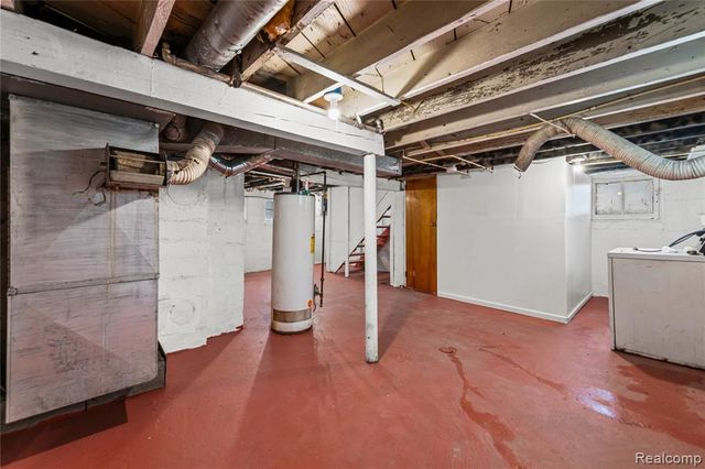 2657 Botsford Street, Hamtramck, MI 48212