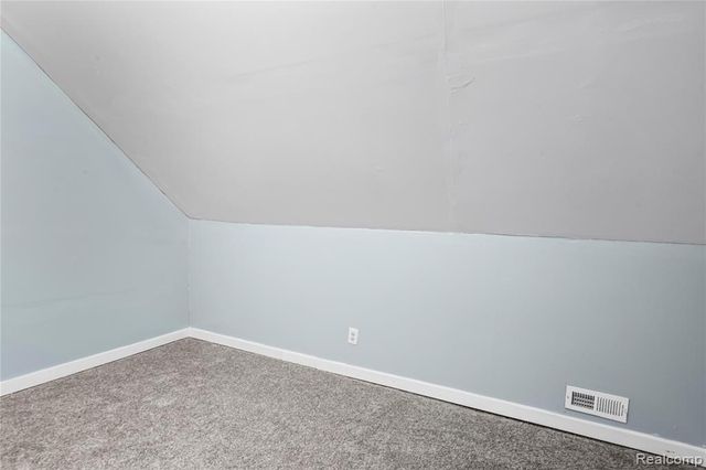 2657 Botsford Street, Hamtramck, MI 48212