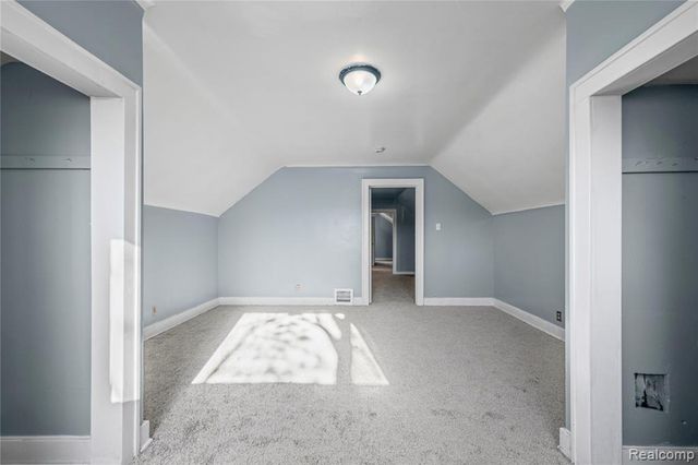 2657 Botsford Street, Hamtramck, MI 48212