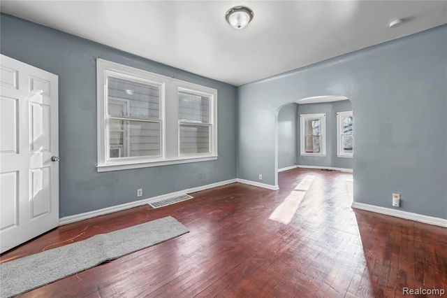 2657 Botsford Street, Hamtramck, MI 48212