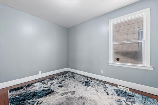 2657 Botsford Street, Hamtramck, MI 48212