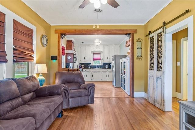 806 State Street, Jennings, LA 70546