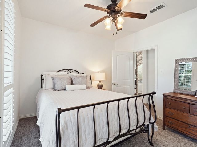 156 S Fork Drive, Hudson Oaks, TX 76087