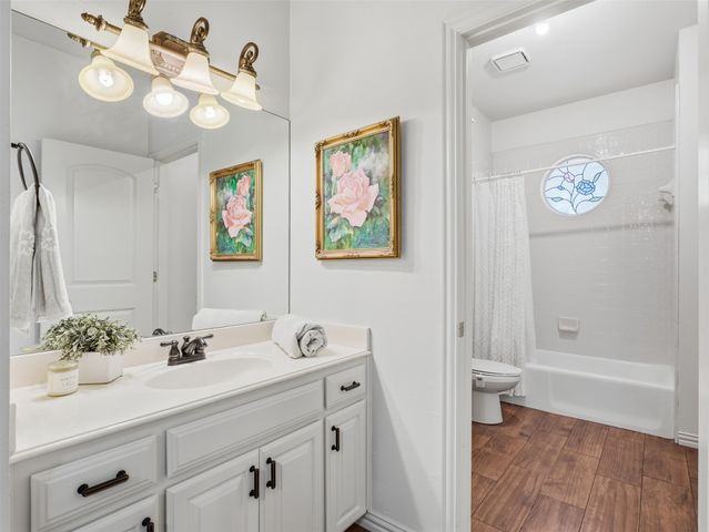 156 S Fork Drive, Hudson Oaks, TX 76087