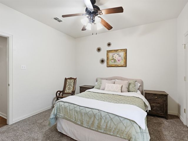 156 S Fork Drive, Hudson Oaks, TX 76087
