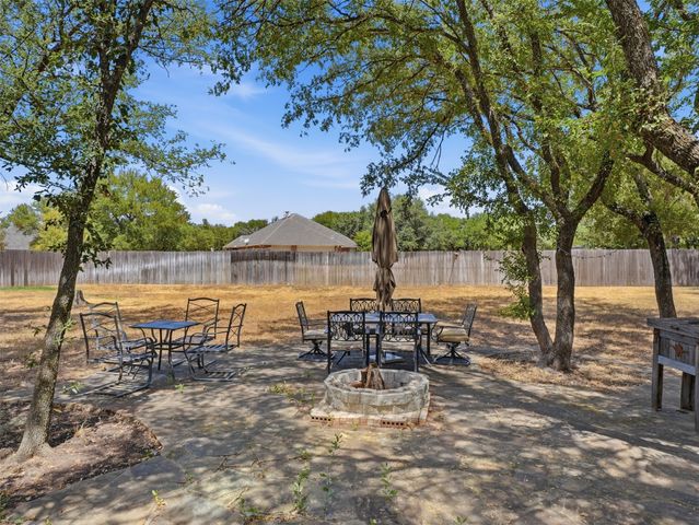 156 S Fork Drive, Hudson Oaks, TX 76087