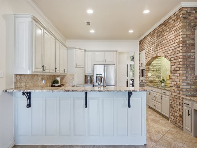 156 S Fork Drive, Hudson Oaks, TX 76087