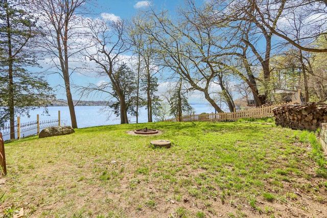 W10740 Tipperary Road, Poynette, WI 53955