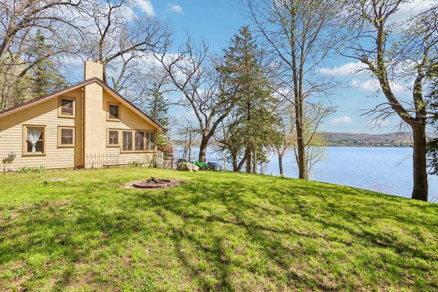 W10740 Tipperary Road, Poynette, WI 53955