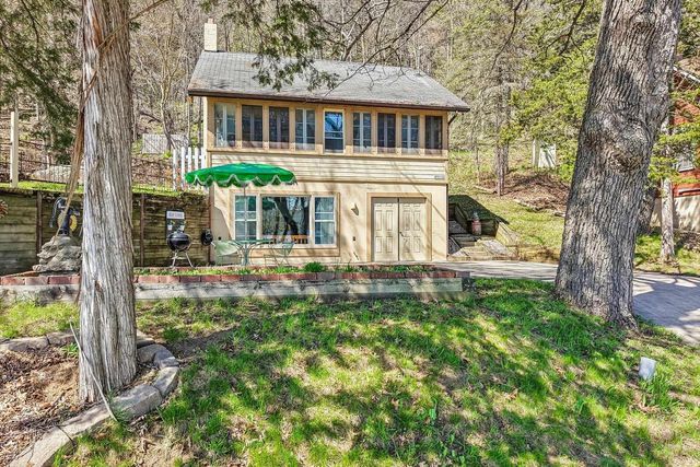 W10740 Tipperary Road, Poynette, WI 53955
