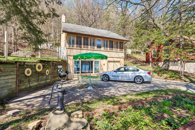 W10740 Tipperary Road, Poynette, WI 53955
