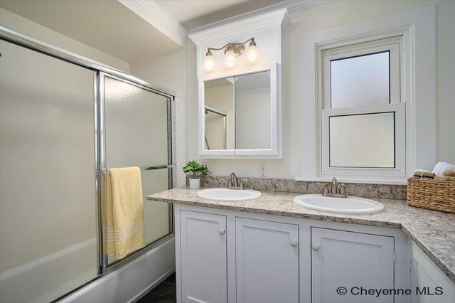 3127 THOMES AVE, Cheyenne, WY 82001