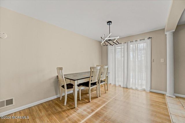 4 Willow Grove Way, Manalapan, NJ 07726