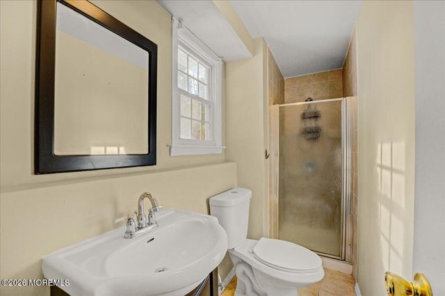 4 Willow Grove Way, Manalapan, NJ 07726