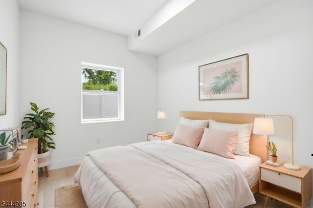 643 S 10Th St, Newark City, NJ 07108