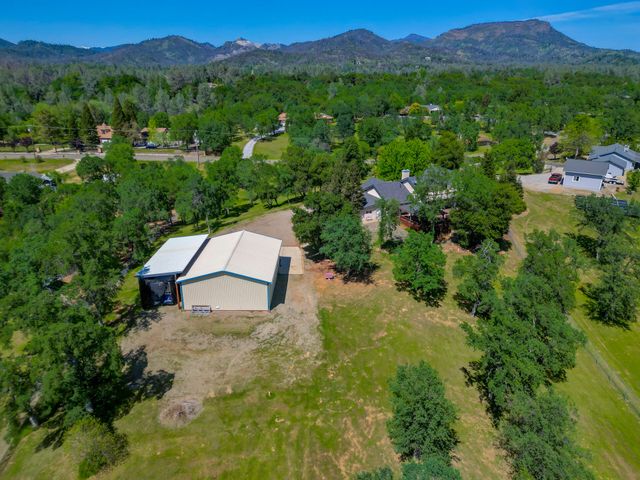 20509 Bernard Way, Redding, CA 96003