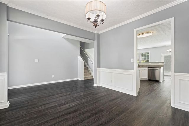 951 Island Pointe Way, Buford, GA 30518