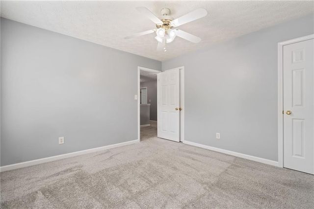 951 Island Pointe Way, Buford, GA 30518