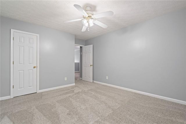 951 Island Pointe Way, Buford, GA 30518