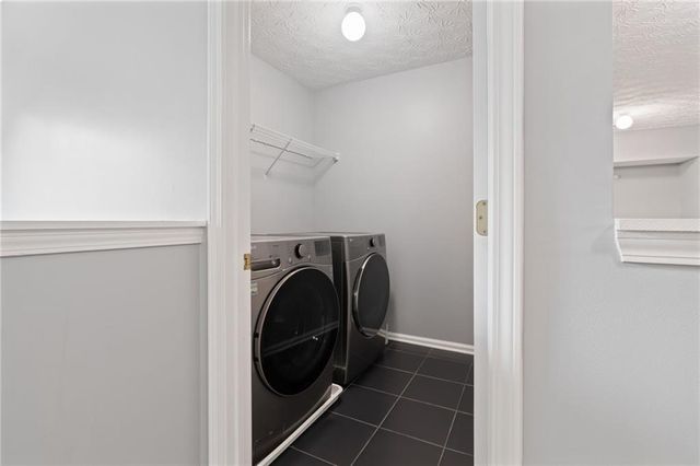 951 Island Pointe Way, Buford, GA 30518