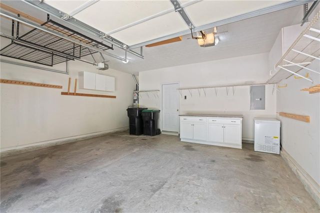 951 Island Pointe Way, Buford, GA 30518