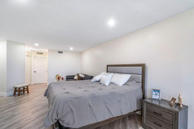 1900 Consulate Place 406, West Palm Beach, FL 33401