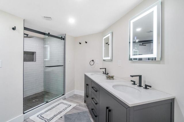 1900 Consulate Place 406, West Palm Beach, FL 33401