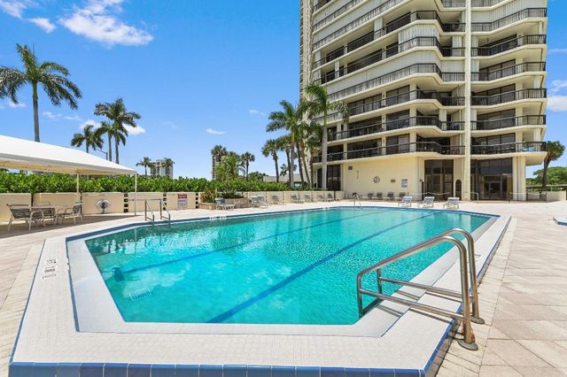 1900 Consulate Place 406, West Palm Beach, FL 33401