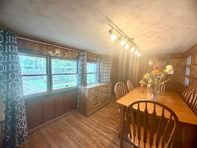 1054 S James Road, Columbus, OH 43227