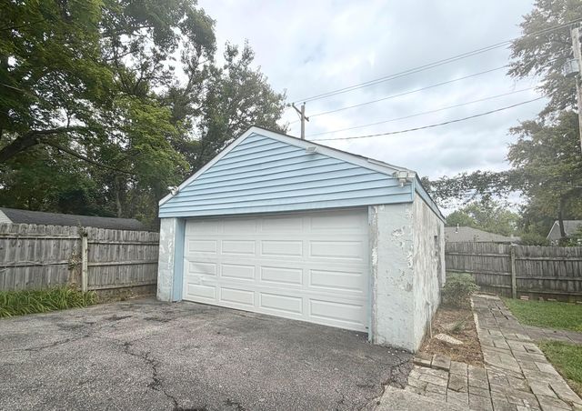 1054 S James Road, Columbus, OH 43227