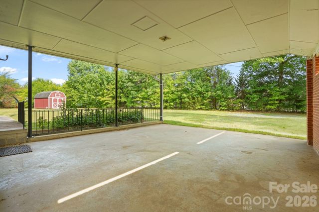 1261 Springwood Church Road, Gibsonville, NC 27249