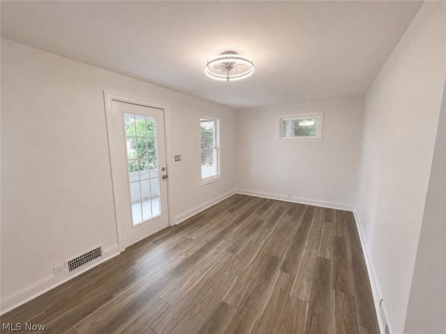 4420 Torrington Avenue, Parma, OH 44134