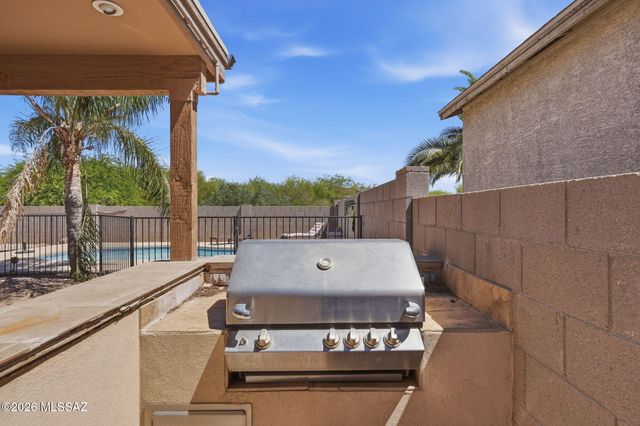 5929 E Cedarbird Drive, Tucson, AZ 85756