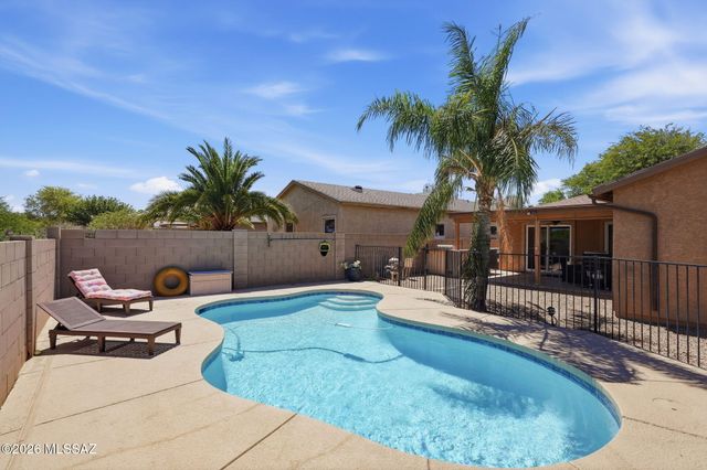 5929 E Cedarbird Drive, Tucson, AZ 85756