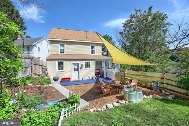 14 HIGH ST, Felton, PA 17322