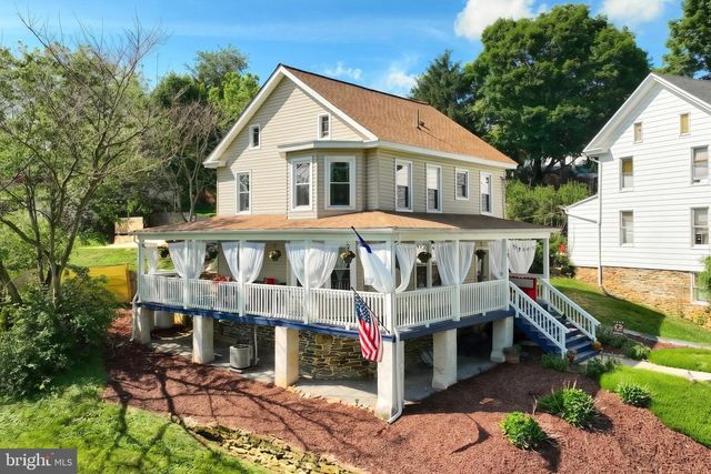 14 HIGH ST, Felton, PA 17322