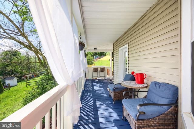 14 HIGH ST, Felton, PA 17322