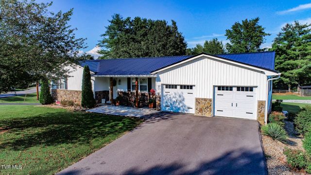 500 Buckingham Dr, Newport, TN 37821