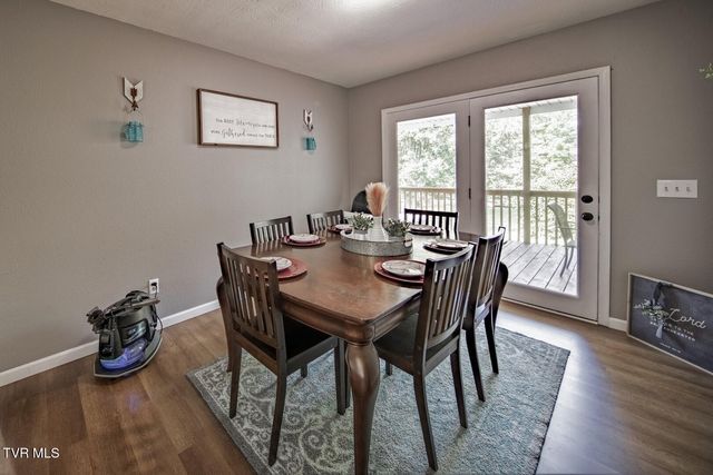 500 Buckingham Dr, Newport, TN 37821